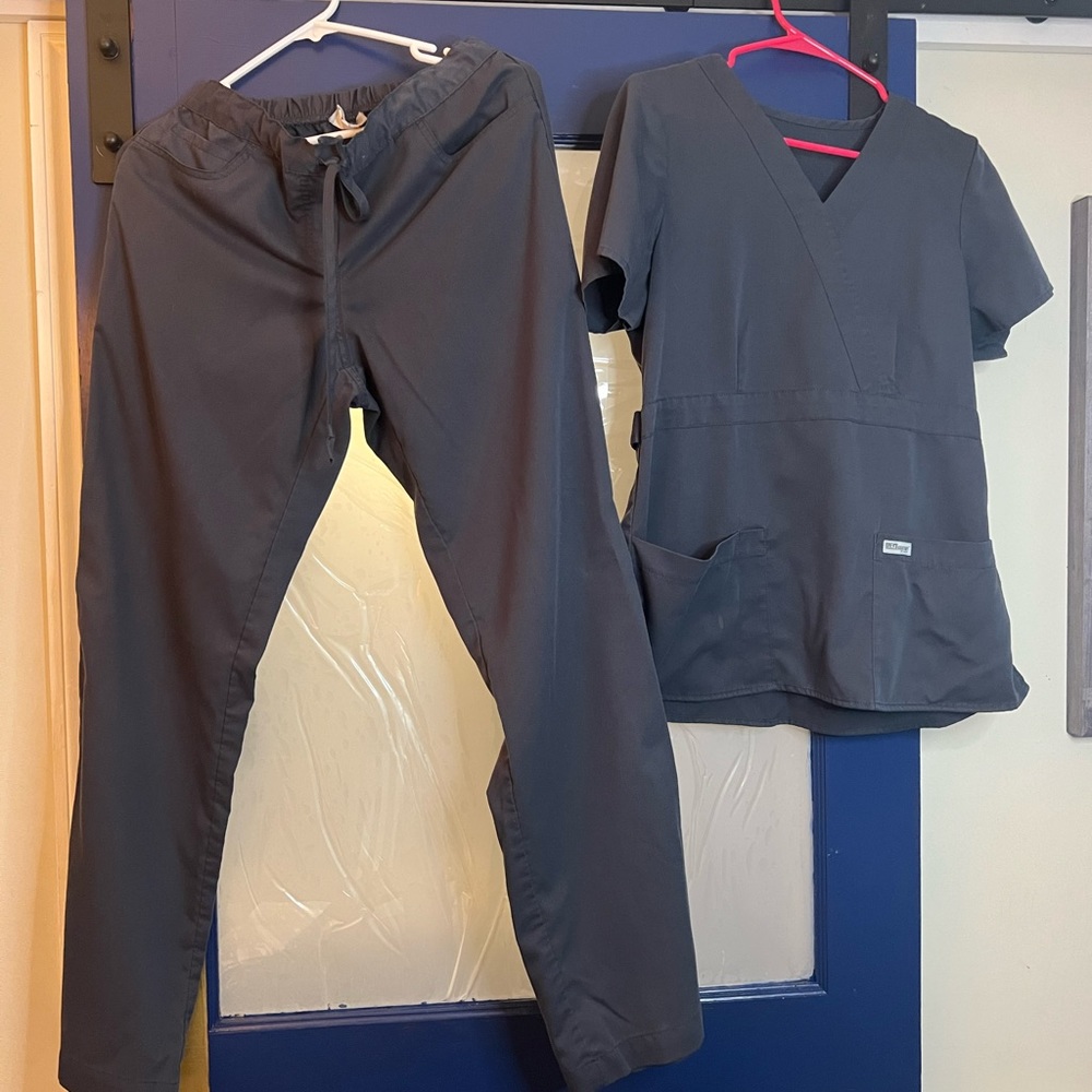 Grey’s Anatomy scrub set